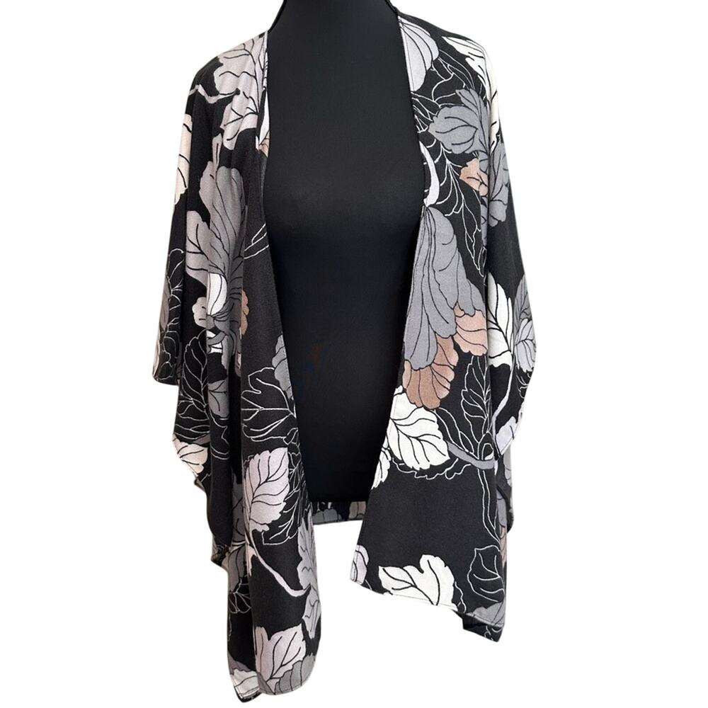 Chico's Kimono Wrap Womens OS‎ Black Floral Open Front Lightweight Excellent